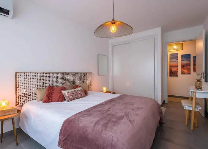 Caravelas 2-bedroom With Pool - 50m From The