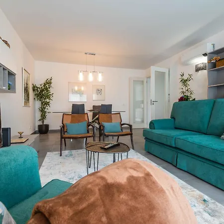 Caravelas 2-bedroom With Pool - 50m From The *